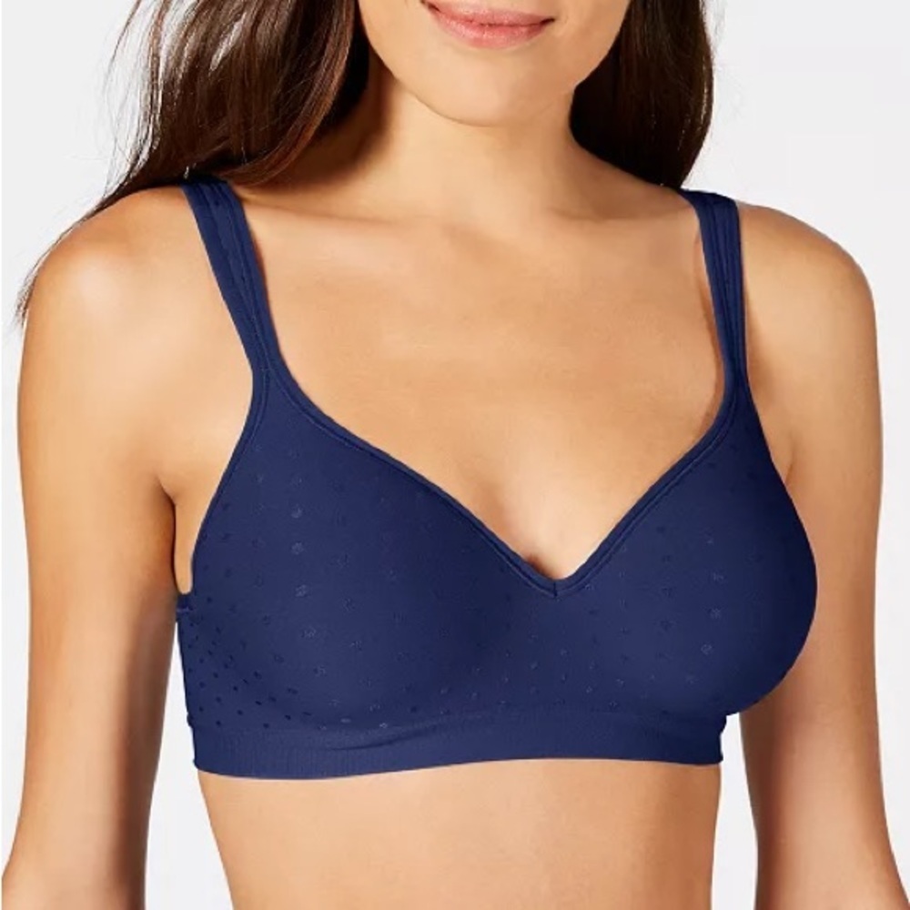 Bali Comfort Revolution Shaping Wireless Smoothing Bra
